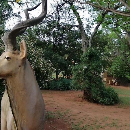 Kettle Guest Lodge Rustenburg Bagian luar foto