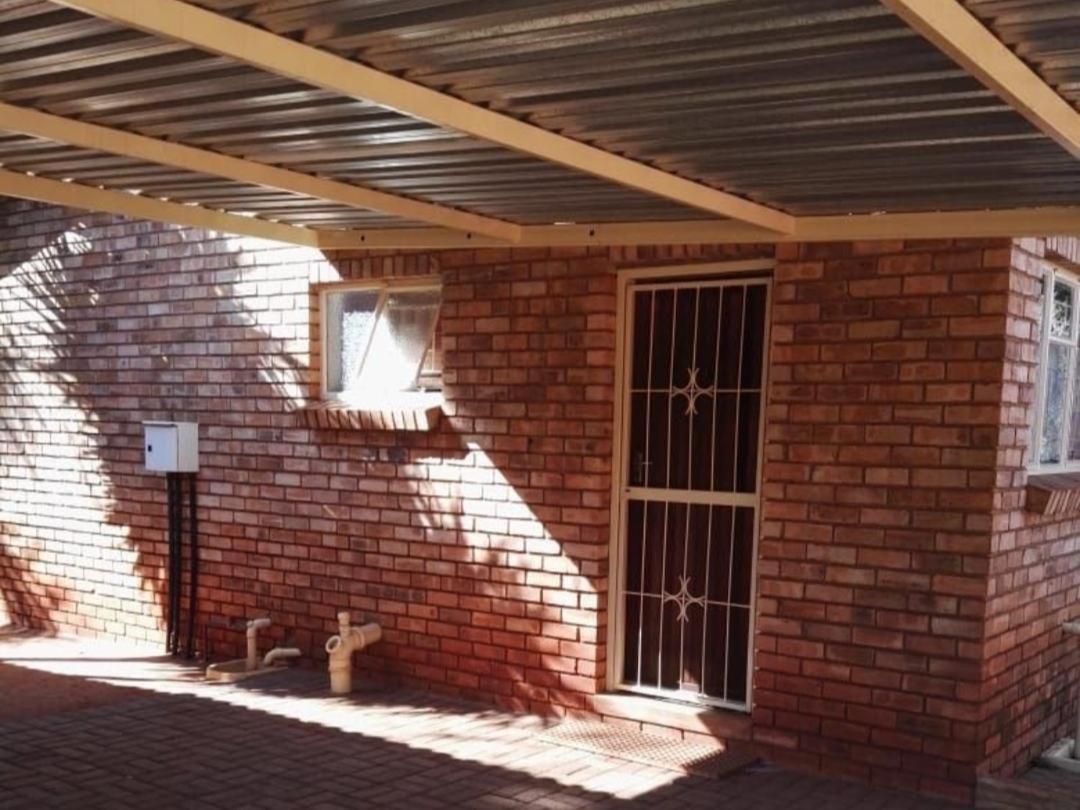 Kettle Guest Lodge Rustenburg Bagian luar foto
