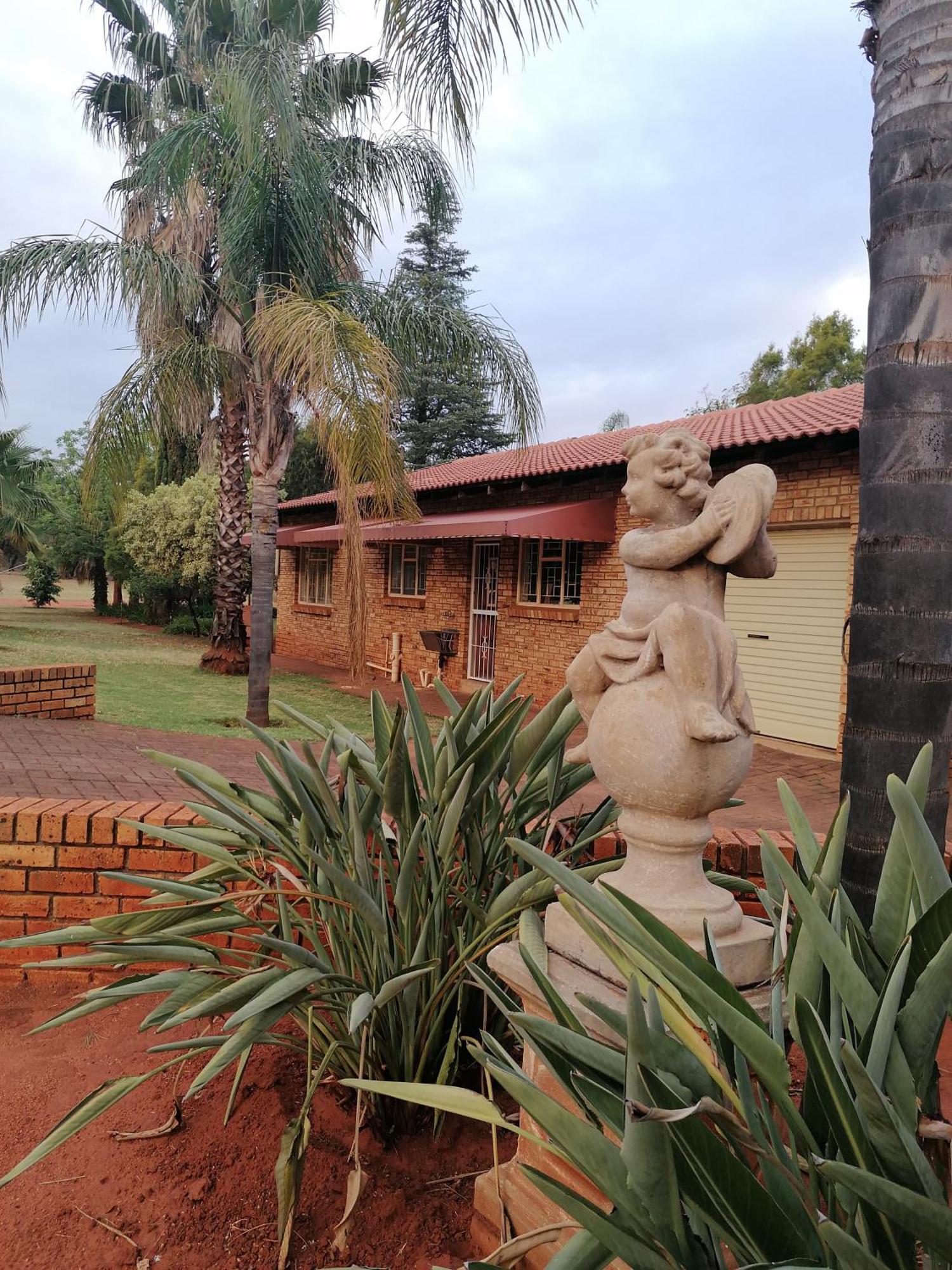 Kettle Guest Lodge Rustenburg Bagian luar foto